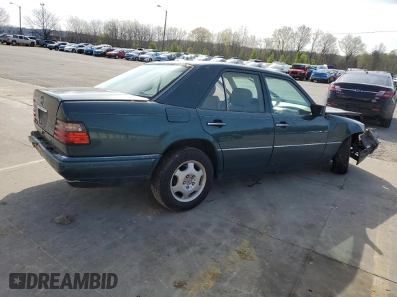 1995 Mercedes-Benz E Class with VIN WDBEA32E1SC242552, listed as a Copart auction lot 52433285 with 211,669 mi miles and Salvage Title. Bid and sale history available at carsss.com. Image 3.