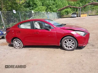 2016 Scion iA z VIN 3MYDLBZV8GY125803, wystawiony jako IAAI lot #42217519 z przebiegiem 169 388 mil mil oraz . Historia ofert i sprzedaży dostępna na DreamBid. Obrazek 13.
