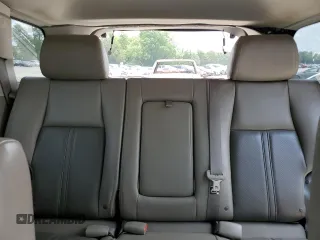 2005 Jeep Grand Cherokee Limited z VIN 1J8HR58245C680060, wystawiony jako Copart lot #59271075 z przebiegiem 263 384 mil mil oraz Czysty tytuł • Clean title. Historia ofert i sprzedaży dostępna na DreamBid. Obrazek 10.