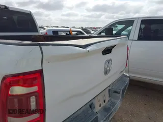 2022 Ram 2500 Tradesman с VIN 3C6UR5CJ4NG203881, выставлен на аукционе IAAI как лот 42513409 с пробегом 138 265 миль миль и . История ставок и продаж доступна на DreamBid. Изображение 6.