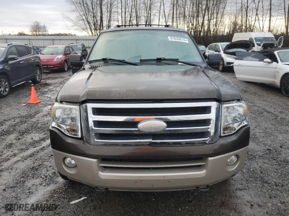 2008 Ford Expedition Eddie Bauer with VIN 1FMFU18578LA68029, listed as a Copart auction lot 81635614 with 272,261 mi miles and Clean Title. Bid and sale history available at carsss.com. Image 5.