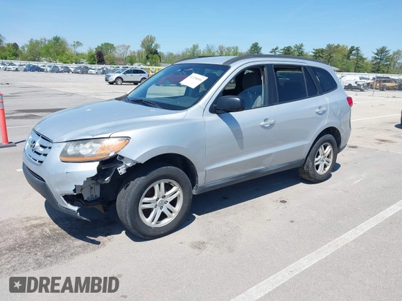2010 Hyundai Santa Fe GLS z VIN 5NMSG3ABXAH377684, wystawiony jako IAAI lot #42238050 z przebiegiem Nie podano mil oraz . Historia ofert i sprzedaży dostępna na DreamBid. Obrazek 2.