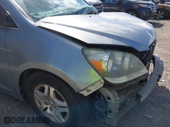 2005 Honda Odyssey EX-L with VIN 5FNRL38645B134981, listed as a IAAI auction lot 41847669 with 153,864 mi miles. Bid and sale history available at carsss.com. Image 6.