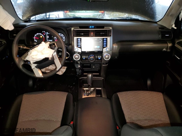 2021 Toyota 4Runner SR5 with VIN JTEEU5JR9M5229009, listed as a Copart auction lot 86214204 with 47,759 mi miles and Salvage Title. Bid and sale history available at carsss.com. Image 8.