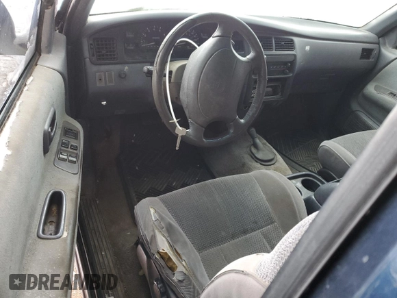 1997 Toyota T100 SR5 with VIN JT4UN24DXV0042713, listed as a Copart auction lot 41850085 with 271,722 mi miles and Salvage Title. Bid and sale history available at DreamBid. Image 8.