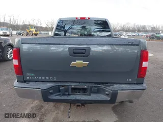 2011 Chevrolet Silverado 1500 LS with VIN 1GCRKREA3BZ309693, listed as a IAAI auction lot 41828266 with 120,773 mi miles. Bid and sale history available at carsss.com. Image 16.