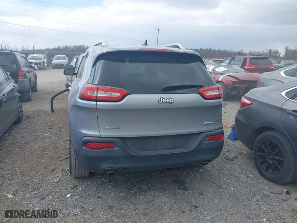 2014 Jeep Cherokee Latitude with VIN 1C4PJMCS3EW178599, listed as a IAAI auction lot 41868253 with 226,578 mi miles. Bid and sale history available at carsss.com. Image 16.