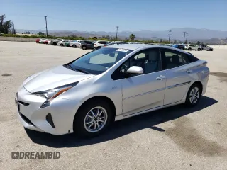 2017 Toyota Prius Two z VIN JTDKARFU4H3542555, wystawiony jako Copart lot #61615895 z przebiegiem 52 600 mil mil oraz Szkoda całkowita • Salvage title. Historia ofert i sprzedaży dostępna na DreamBid. Obrazek 1.