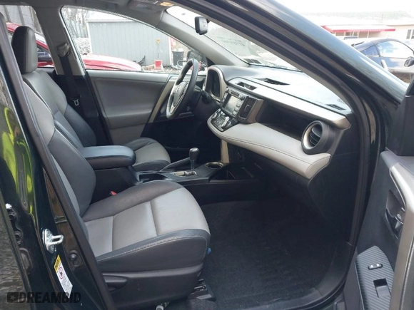 2013 Toyota RAV4 Limited with VIN 2T3DFREV5DW015653, listed as a IAAI auction lot 41989344 with 82,321 mi miles. Bid and sale history available at carsss.com. Image 5.