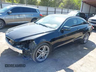 2013 Mercedes-Benz E 350 with VIN WDDKJ5KB3DF207881, listed as a IAAI auction lot 41955127 with 83,786 mi miles and . Bid and sale history available at DreamBid. Image 2.