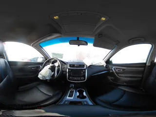 2018 Nissan Altima 2.5 SR with VIN 1N4AL3AP3JC251822, listed as a IAAI auction lot 41875517 with 135,808 mi miles. Bid and sale history available at carsss.com. Image 18.