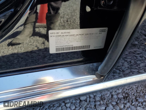 2015 Audi A8 L 4.0T with VIN WAU32AFD3FN002339, listed as a Copart auction lot 43997275 with 165,249 mi miles and Clean Title. Bid and sale history available at carsss.com. Image 12.