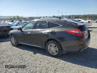 2013 Honda Crosstour EX z VIN 5J6TF3H32DL002259, wystawiony jako Copart lot #57330905 z przebiegiem 86 930 mil mil oraz Szkody całkowita. Historia ofert i sprzedaży dostępna na DreamBid. Obrazek 2.