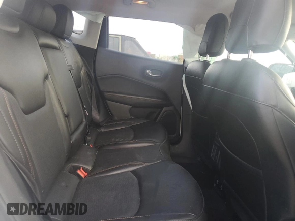 2020 Jeep Compass Limited z VIN 3C4NJDCB8LT157418, wystawiony jako Copart lot #54872465 z przebiegiem 71 023 mil mil oraz Szkoda całkowita • Salvage title. Historia ofert i sprzedaży dostępna na DreamBid. Obrazek 11.