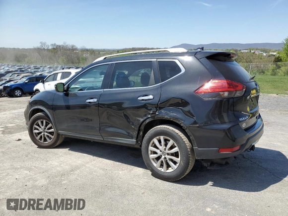 2017 Nissan Rogue SV z VIN KNMAT2MV5HP543165, wystawiony jako Copart lot #53532745 z przebiegiem 136 616 mil mil oraz Szkoda całkowita • Salvage title. Historia ofert i sprzedaży dostępna na DreamBid. Obrazek 2.