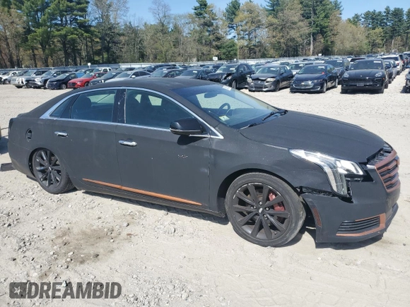 2018 Cadillac XTS Livery z VIN 2G61U5S35J9168773, wystawiony jako Copart lot #54818035 z przebiegiem 62 219 mil mil oraz Szkoda całkowita • Salvage title. Historia ofert i sprzedaży dostępna na DreamBid. Obrazek 4.