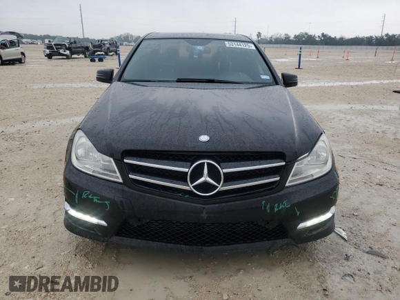 2014 Mercedes-Benz C 250 Sport z VIN WDDGF4HBXEA952747, wystawiony jako Copart lot #53144125 z przebiegiem 162 749 mil mil oraz Szkoda całkowita • Salvage title. Historia ofert i sprzedaży dostępna na DreamBid. Obrazek 5.