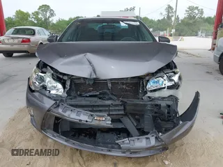 2017 Toyota Camry XLE with VIN 4T1BF1FK7HU317117, listed as a IAAI auction lot 41875591 with 98,658 mi miles. Bid and sale history available at carsss.com. Image 6.