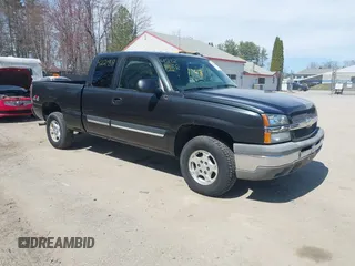 2004 Chevrolet Silverado 1500 Z71 with VIN 2GCEK19T041152888, listed as a IAAI auction lot 42121958 with 109,050 mi miles. Bid and sale history available at carsss.com. Image 1.