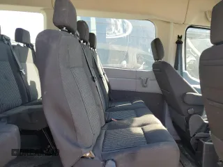 2018 Ford Transit Passenger XL z VIN 1FBZX2CM5JKB30542, wystawiony jako Copart lot #48534655 z przebiegiem 97 952 mil mil oraz Tytuł czysty. Historia ofert i sprzedaży dostępna na DreamBid. Obrazek 11.