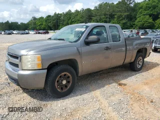 2007 Chevrolet Silverado 1500 1LT with VIN 2GCEK19C371653018, listed as a Copart auction lot 52855545 with 304,322 mi miles and Salvage Title. Bid and sale history available at DreamBid. Image 1.