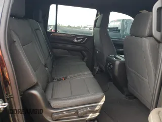 2023 Chevrolet Suburban z VIN 1GNSCBKT9PR121500, wystawiony jako Copart lot #72118524 z przebiegiem 127 355 mil mil oraz Szkoda całkowita • Salvage title. Historia ofert i sprzedaży dostępna na DreamBid. Obrazek 11.