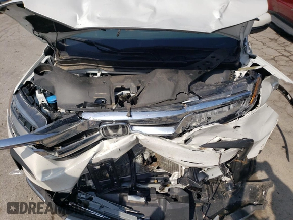 2022 Honda Pilot Touring 7-Passenger with VIN 5FNYF6H64NB054732, listed as a Copart auction lot 63036104 with 33,252 mi miles and Salvage Title. Bid and sale history available at carsss.com. Image 12.