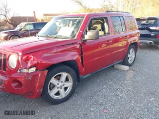 2010 Jeep Patriot Sport with VIN 1J4NF2GB2AD572831, listed as a IAAI auction lot 41729064 with 81,801 mi miles. Bid and sale history available at carsss.com. Image 6.