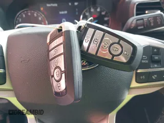 2022 Ford Explorer XLT z VIN 1FMSK8DH0NGC02932, wystawiony jako IAAI lot #42557795 z przebiegiem 90 991 mil mil oraz . Historia ofert i sprzedaży dostępna na DreamBid. Obrazek 11.