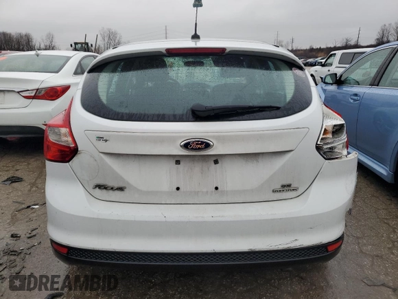 2014 Ford Focus SE with VIN 1FADP3K25EL392966, listed as a Copart auction lot 43530055 with 129,065 mi miles and Salvage Title. Bid and sale history available at carsss.com. Image 6.