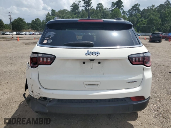 2018 Jeep Compass Latitude with VIN 3C4NJCBB3JT145069, listed as a Copart auction lot 61859665 with 68,476 mi miles and Salvage title. Bid and sale history available at DreamBid. Image 6.