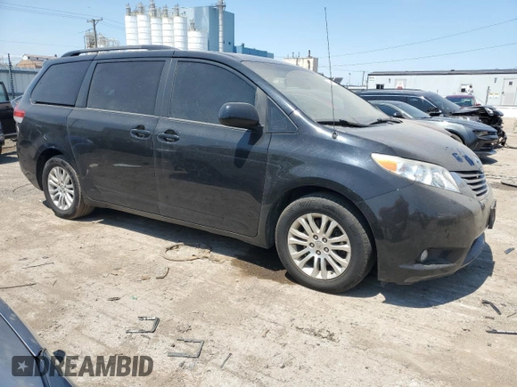 2013 Toyota Sienna XLE AAS с VIN 5TDYK3DC1DS349139, выставлен на аукционе Copart как лот 64239914 с пробегом 127 874 миль миль и Списание • Salvage title. История ставок и продаж доступна на DreamBid. Изображение 4.