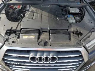2017 Audi Q7 Premium Plus with VIN WA1LAAF70HD011101, listed as a Copart auction lot 52571575 with 140,369 mi miles and Clean Title. Bid and sale history available at carsss.com. Image 12.