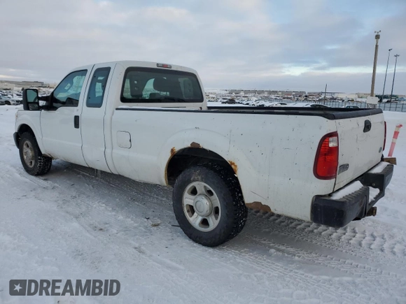 2015 Ford F-250 XLT with VIN 1FT7X2A63FEB26860, listed as a Copart auction lot 44627615 with 350,508 mi miles and Clean title. Bid and sale history available at DreamBid. Image 2.