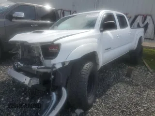 2005 Toyota Tacoma z VIN 5TEMU52N15Z050084, wystawiony jako Copart lot #89392445 z przebiegiem 158 752 mil mil oraz Szkoda całkowita • Salvage title. Historia ofert i sprzedaży dostępna na DreamBid. Obrazek 1.