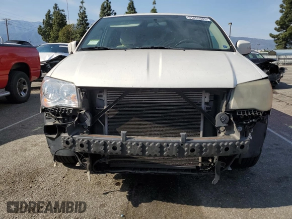 2011 Dodge Grand Caravan Crew with VIN 2D4RN5DG6BR680446, listed as a Copart auction lot 51855585 with 136,789 mi miles and Salvage Title. Bid and sale history available at DreamBid. Image 5.