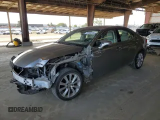 2014 Lexus IS 250 z VIN JTHBF1D26E5011599, wystawiony jako Copart lot #57348725 z przebiegiem 141 610 mil mil oraz Szkody całkowita. Historia ofert i sprzedaży dostępna na DreamBid. Obrazek 1.