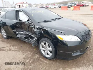 2008 Toyota Camry LE z VIN 4T1BE46K08U212553, wystawiony jako IAAI lot #42059593 z przebiegiem 475 590 mil mil oraz . Historia ofert i sprzedaży dostępna na DreamBid. Obrazek 6.