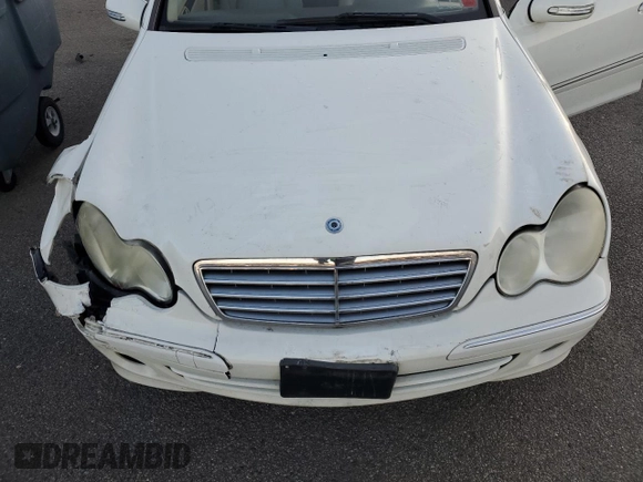 2007 Mercedes-Benz C 280 Luxury z VIN WDBRF92H07F908967, wystawiony jako Copart lot #57304005 z przebiegiem Nie podano mil oraz Nie do naprawy • Non repairable. Historia ofert i sprzedaży dostępna na DreamBid. Obrazek 12.
