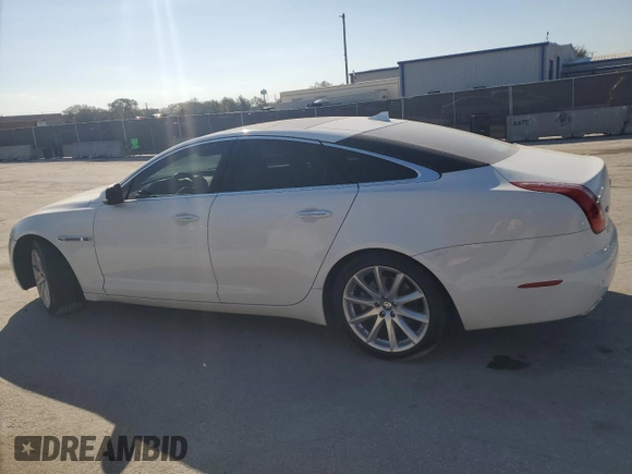 2013 Jaguar XJ with VIN SAJWJ1CD7D8V49845, listed as a Copart auction lot 44541595 with 115,931 mi miles and Clean title. Bid and sale history available at DreamBid. Image 2.