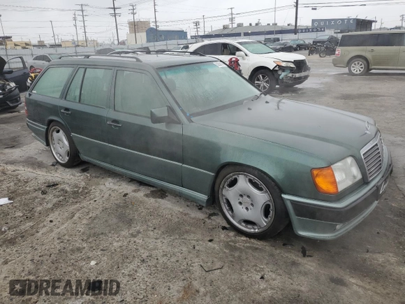 1993 Mercedes-Benz 300 with VIN WDBEA92E7PF259851, listed as a Copart auction lot 50561015 with 214,346 mi miles and Salvage Title. Bid and sale history available at DreamBid. Image 4.