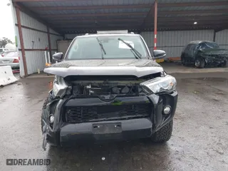 2020 Toyota 4Runner SR5 with VIN JTEBU5JR9L5745422, listed as a IAAI auction lot 41500603 with 58,926 mi miles. Bid and sale history available at carsss.com. Image 13.