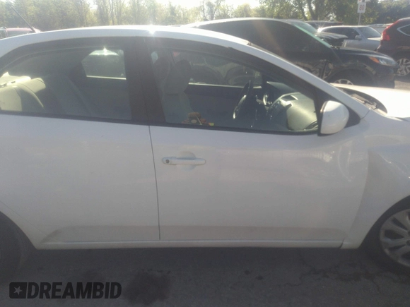 2011 Kia Forte LX with VIN KNAFT4A20B5350871, listed as a IAAI auction lot 41381614 with 170,598 mi miles. Bid and sale history available at carsss.com. Image 13.