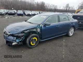 2018 Volkswagen Passat 2.0T SE with VIN 1VWBA7A31JC050894, listed as a Copart auction lot 49083725 with 35,554 mi miles and Clean Title. Bid and sale history available at carsss.com. Image 1.