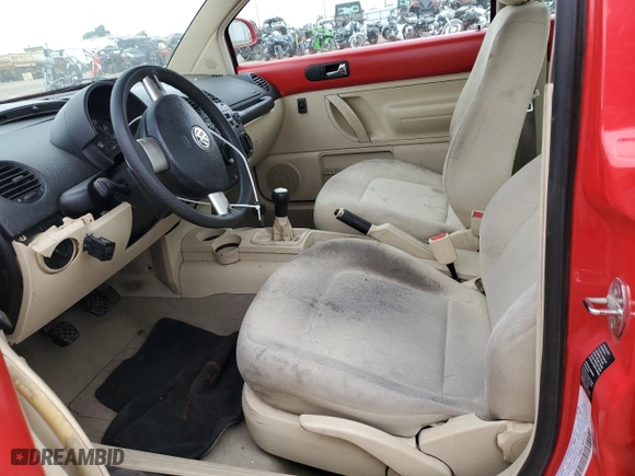 1998 Volkswagen New Beetle with VIN 3VWBB61C8WM003326, listed as a Copart auction lot 76794644 with 113,272 mi miles and Salvage Title. Bid and sale history available at carsss.com. Image 7.