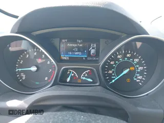 2016 Ford Escape SE with VIN 1FMCU9GX7GUC23546, listed as a IAAI auction lot 41735172 with 35,126 mi miles. Bid and sale history available at carsss.com. Image 7.