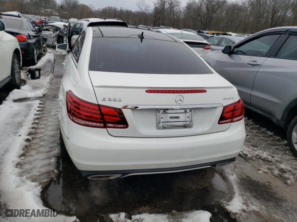 2014 Mercedes-Benz E-Class E 350 with VIN WDDKJ8JB5EF277113, listed as a Copart auction lot 44494525 with 113,361 mi miles and Salvage Title. Bid and sale history available at carsss.com. Image 6.