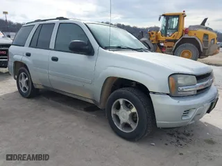 2007 Chevrolet TrailBlazer LS with VIN 1GNDT13S272169972, listed as a IAAI auction lot 41669706 with 217,228 mi miles. Bid and sale history available at carsss.com. Image 1.