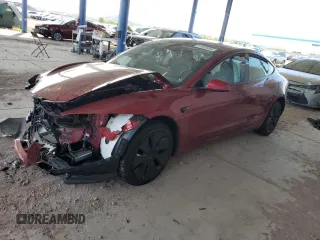 2025 Tesla Model 3 Long Range z VIN 5YJ3E1EA4SF890321, wystawiony jako Copart lot #51505955 z przebiegiem 5 075 mil mil oraz Szkoda całkowita • Salvage title. Historia ofert i sprzedaży dostępna na DreamBid. Obrazek 1.