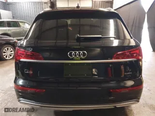 2024 Audi Q5 Premium with VIN WA1ABAFY0R2064293, listed as a IAAI auction lot 41084226 with 5,701 mi miles. Bid and sale history available at carsss.com. Image 16.